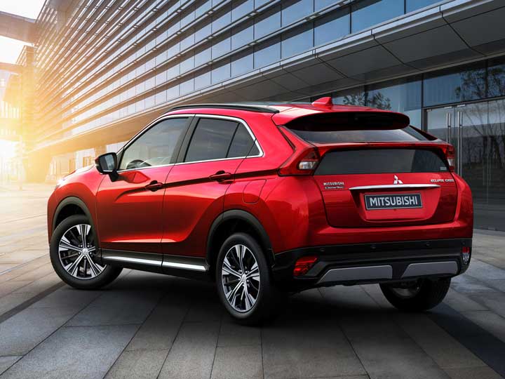 eclipse-cross-rear-34-city-street Eclipse Cross rear city sunset